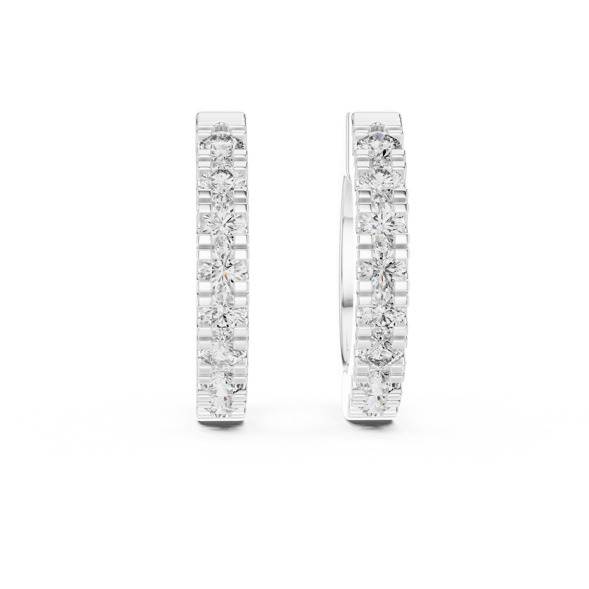 أقراط حلقية صغيرة بألماس برنسيس in White Gold - VYKA Diamonds