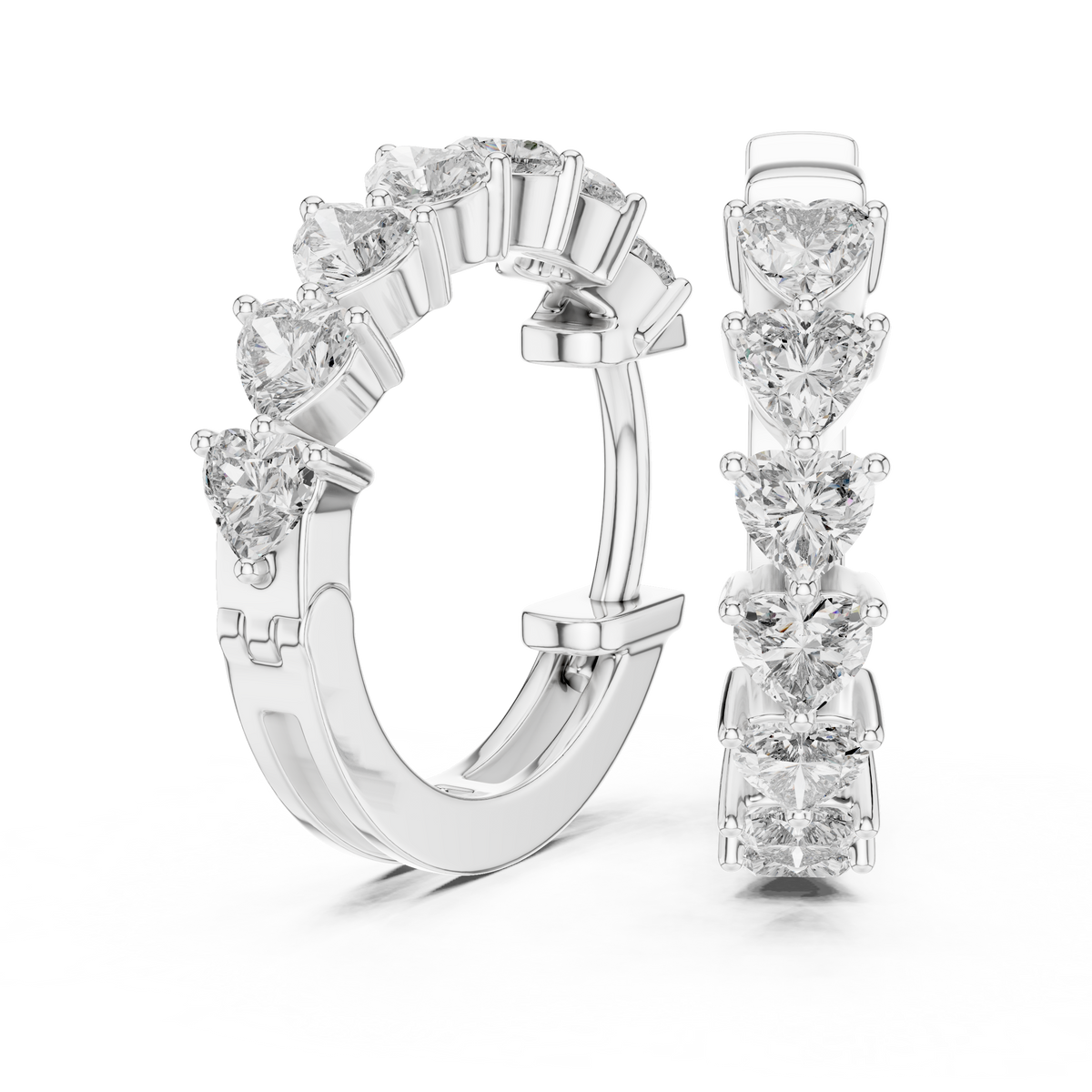 أقراط حلقية صغيرة بألماس على شكل قلب in White Gold - VYKA Diamonds