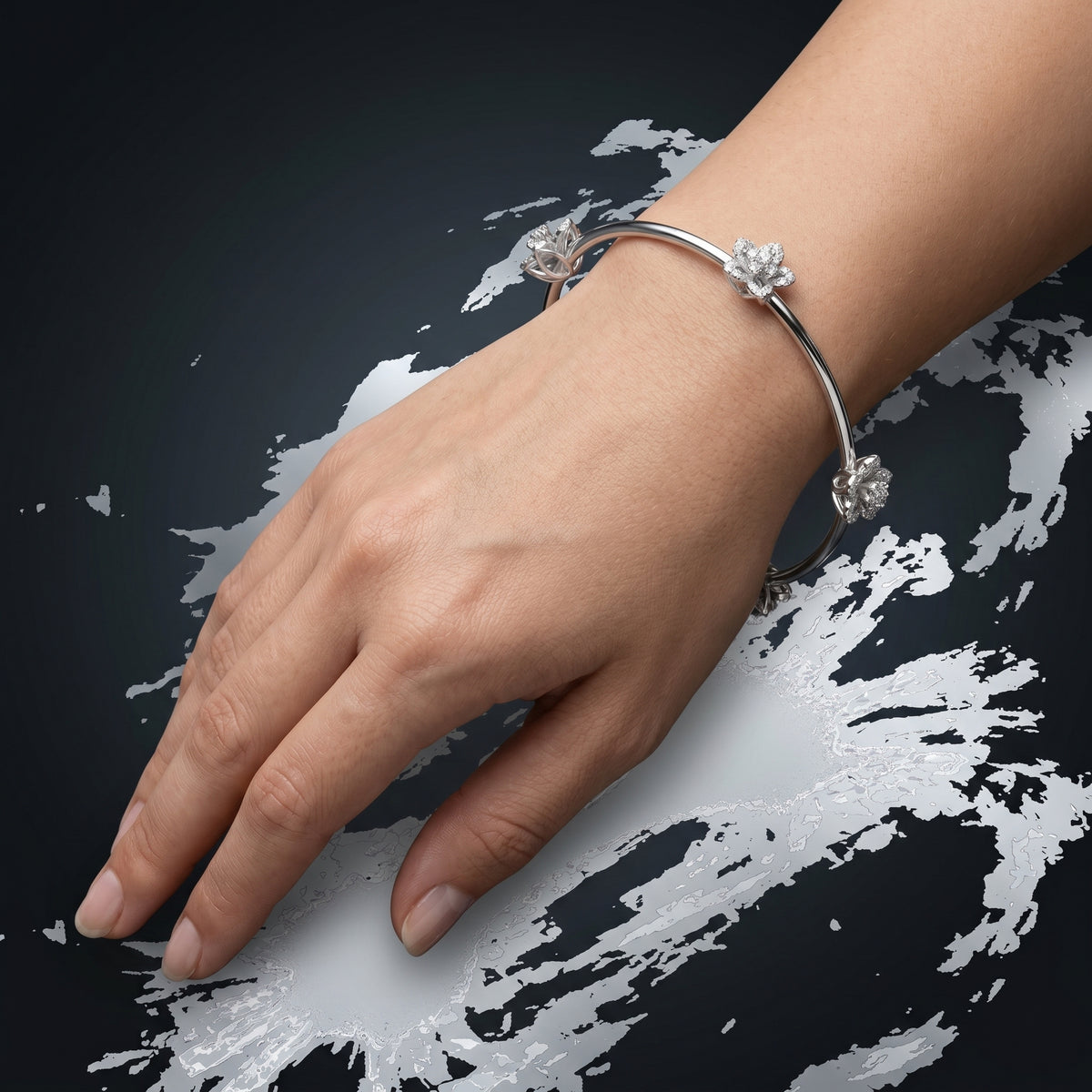 Floral Leaf Diamond Station Bangle