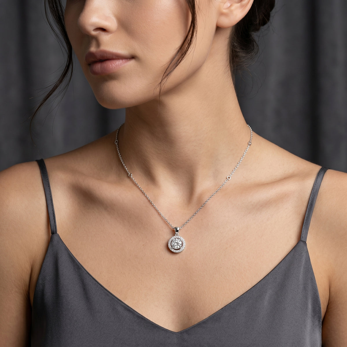Round Halo Diamond Pendant