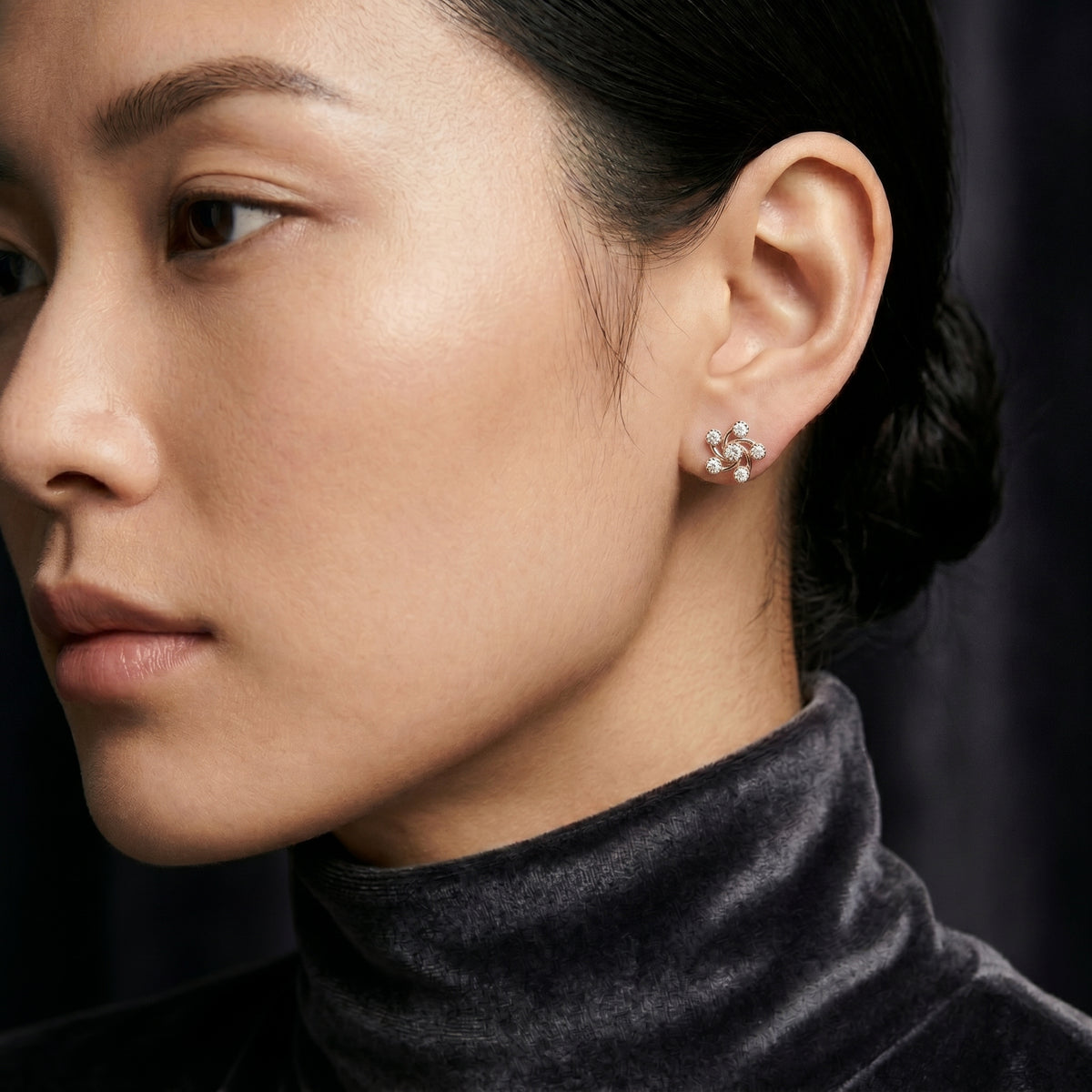 Knot Cluster Diamond Stud Earrings