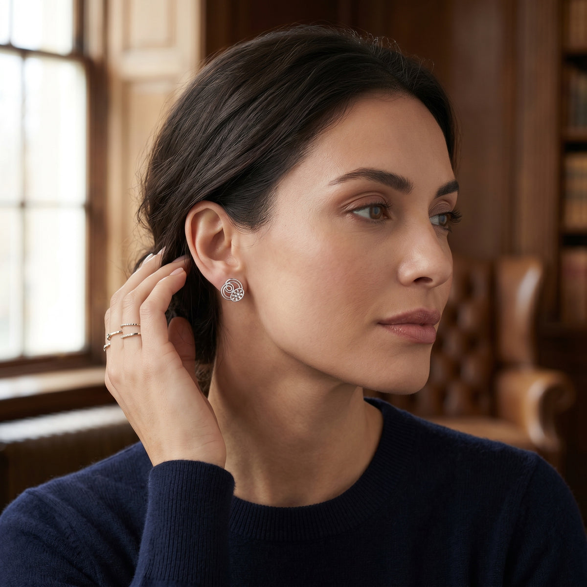 Swirl Circle Diamond Stud Earrings
