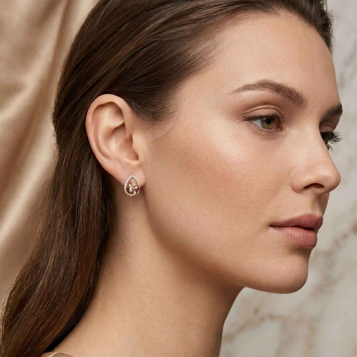 Teardrop Lattice Diamond Huggie Hoop Earrings