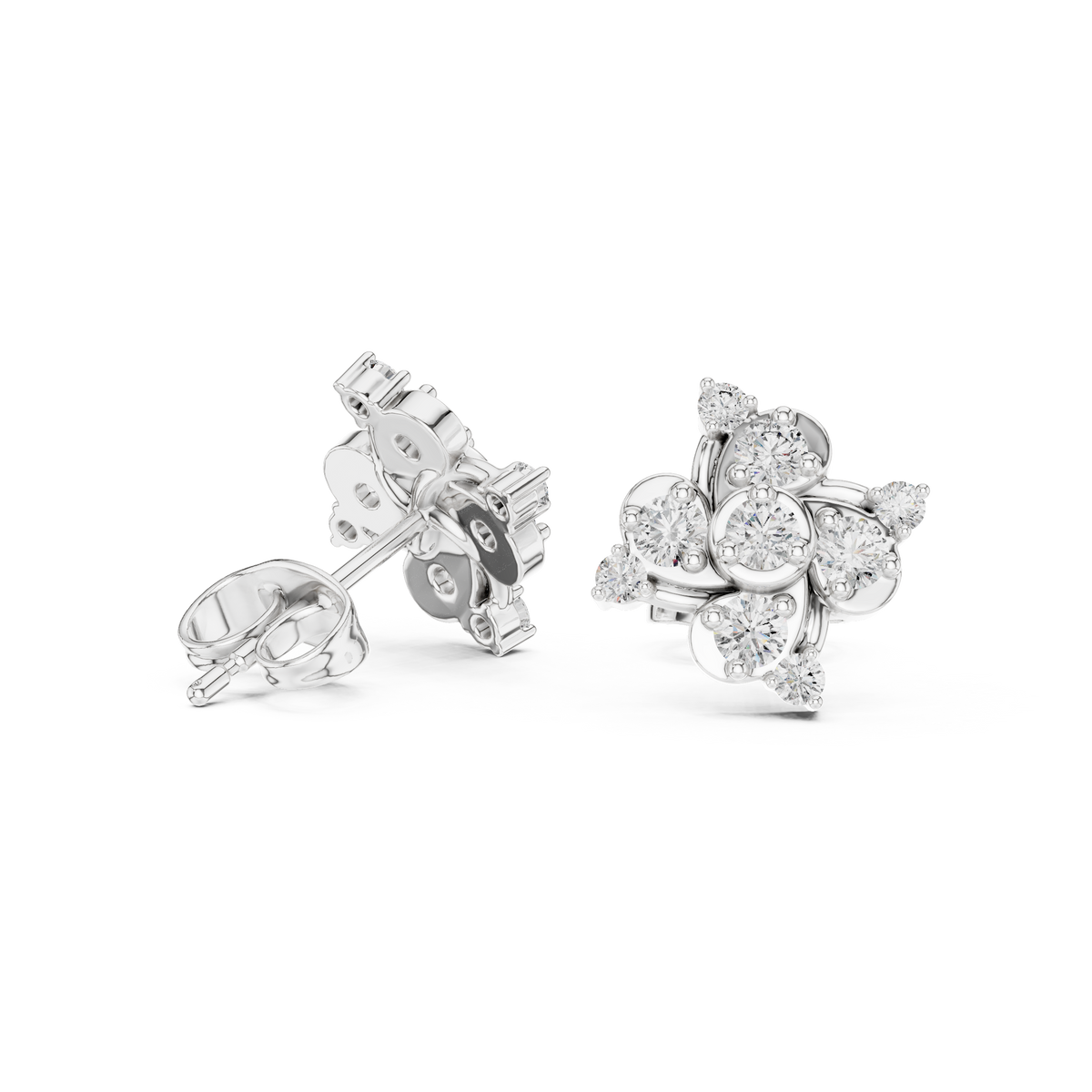 أقراط بتجمّع ألماس بخمس بتلات in White Gold - VYKA Diamonds