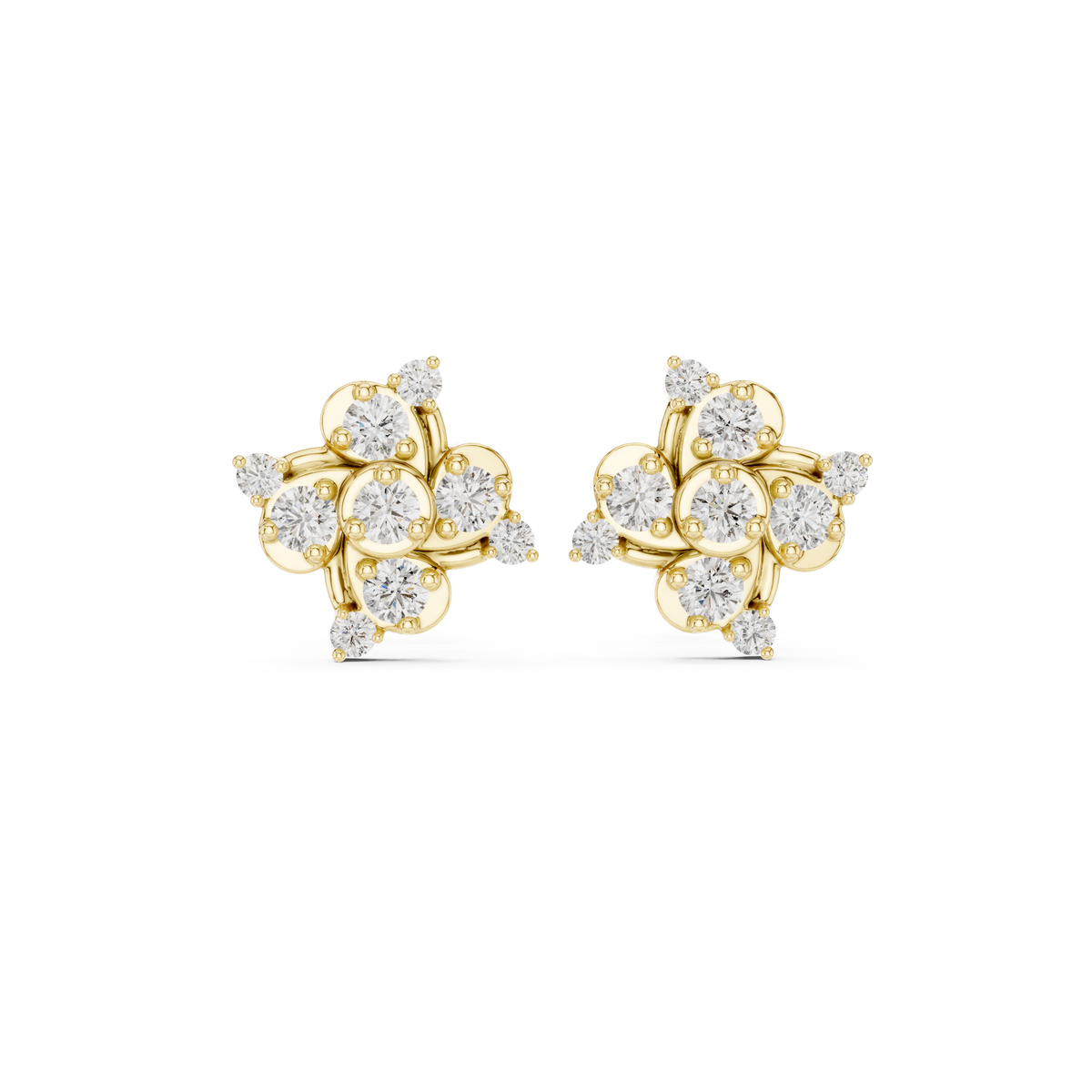 أقراط بتجمّع ألماس بخمس بتلات in Yellow Gold - VYKA Diamonds