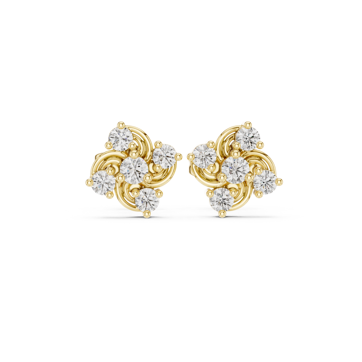أقراط بتجمّع ألماس مزخرف ثلاثي الأوراق in Yellow Gold - VYKA Diamonds