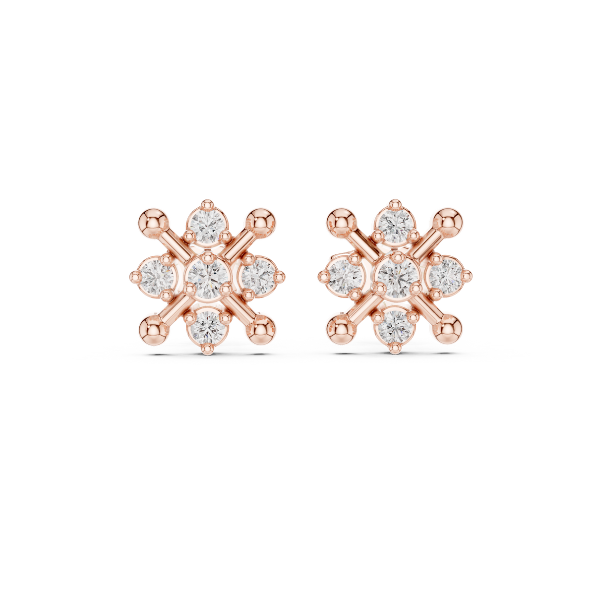 أقراط بتجمّع ألماس على شكل برسيم ونجمة in Rose Gold - VYKA Diamonds