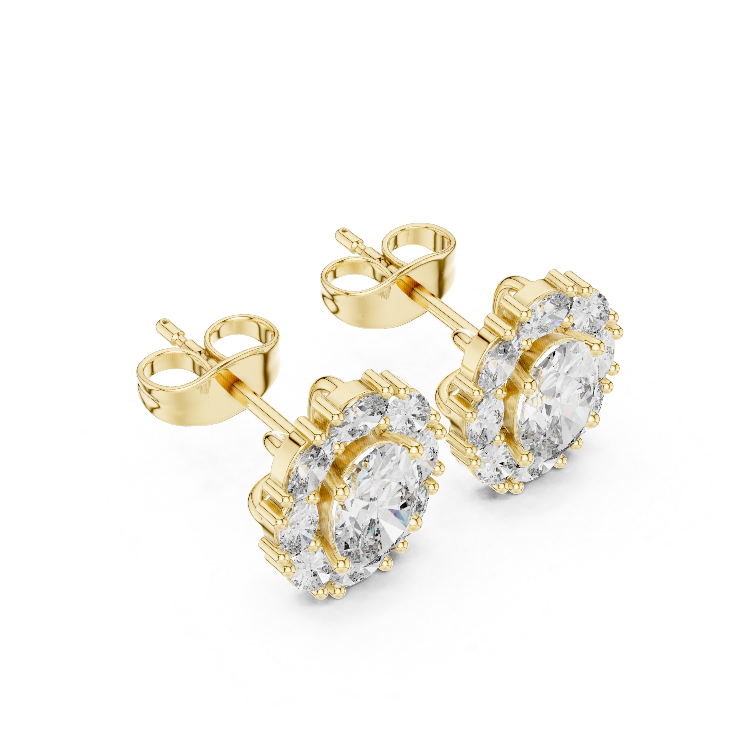 حلقان مرصعة ألماسية بهالة على شكل وسادة in Yellow Gold - VYKA Diamonds