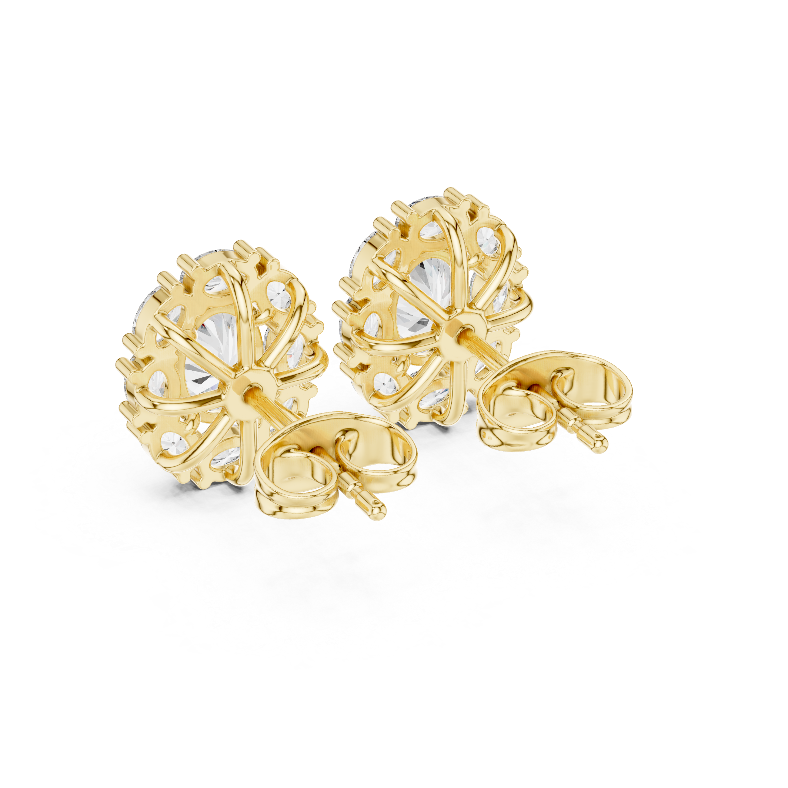 حلقان مرصعة ألماسية بهالة على شكل وسادة in Yellow Gold - VYKA Diamonds