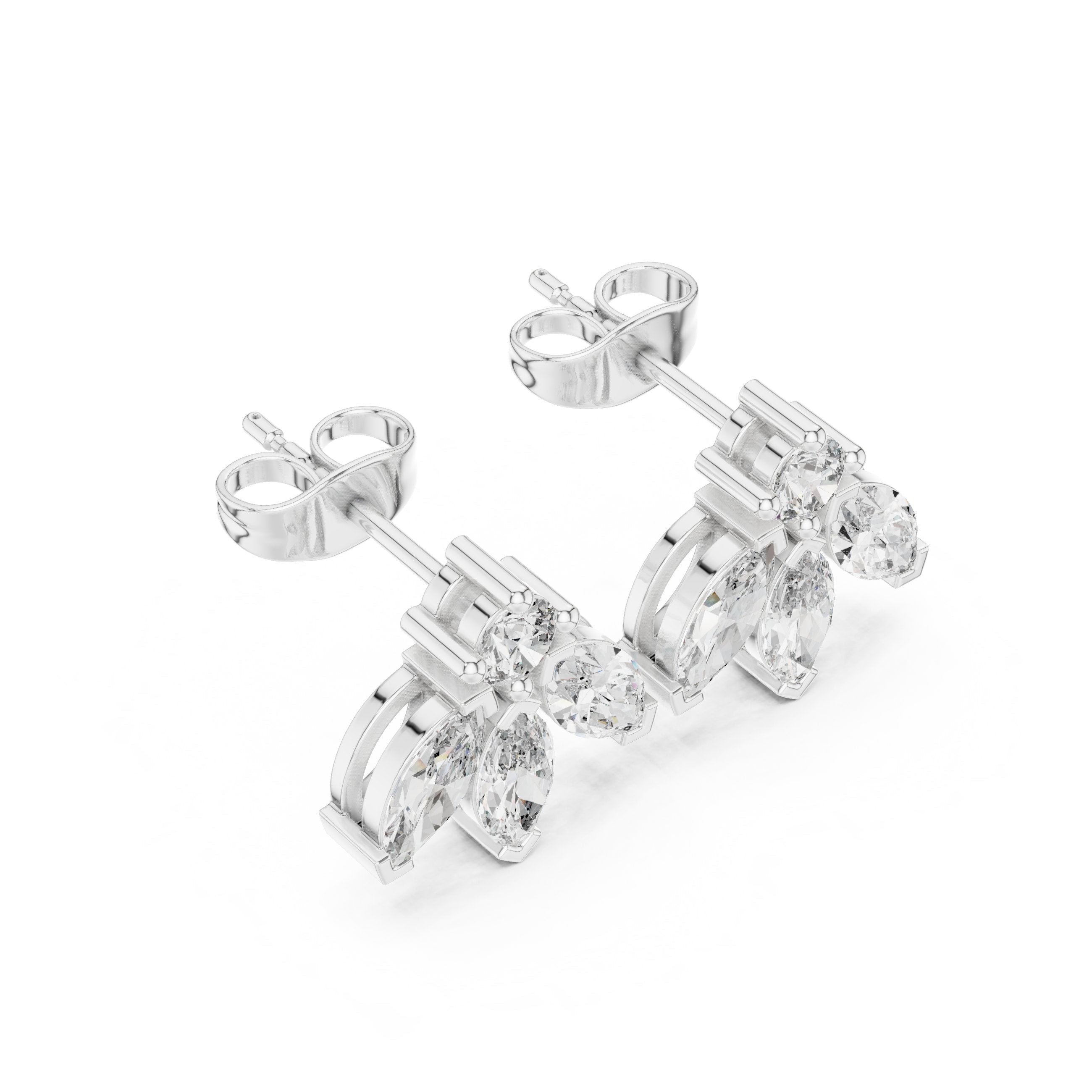 حلقان ألماس هالو بقصة كوشِن بتصميم ميلجرين in White Gold - VYKA Diamonds