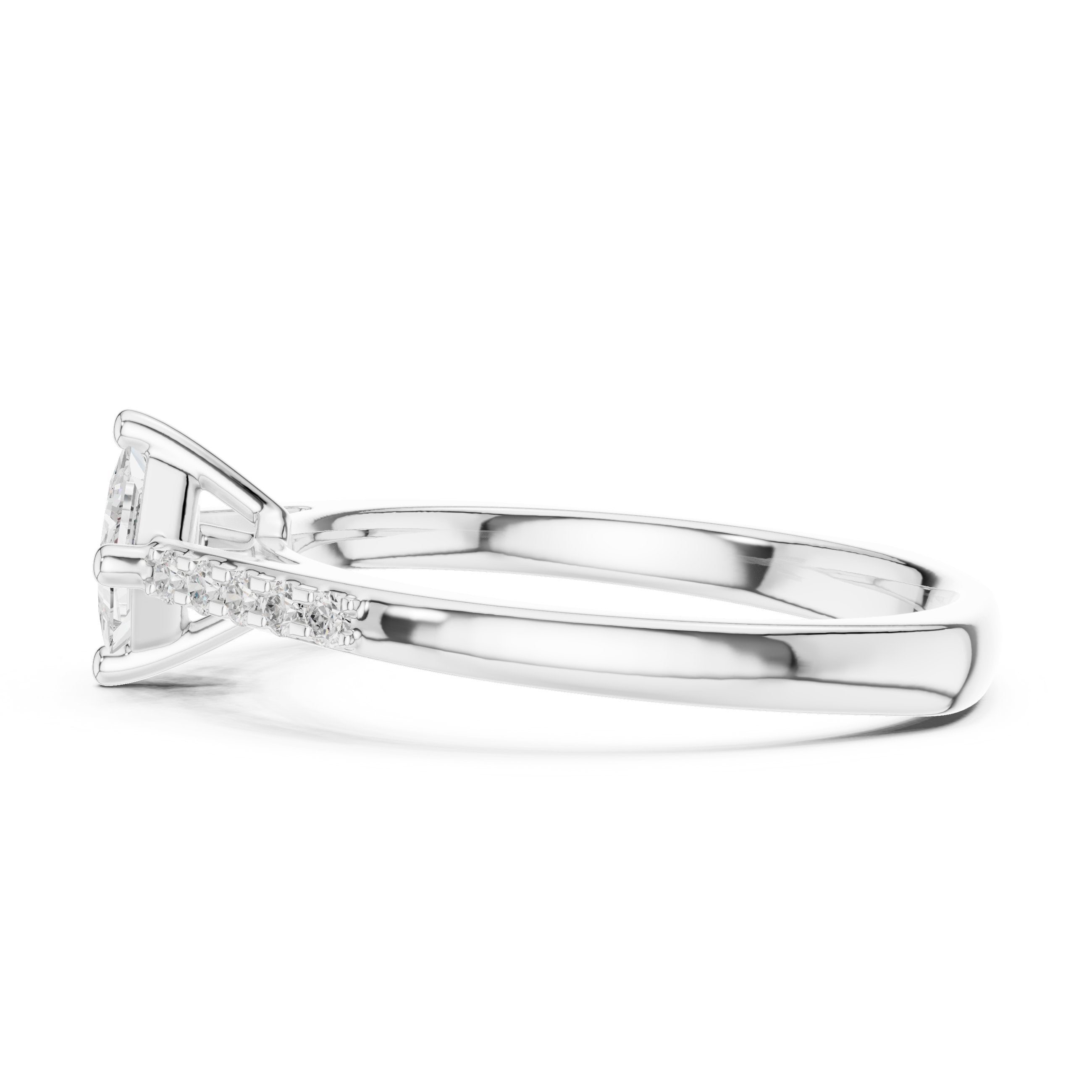 خاتم خطوبة بألماس أميري بوضعية معيّنية مع كتفَين بافيه in White Gold - VYKA Diamonds