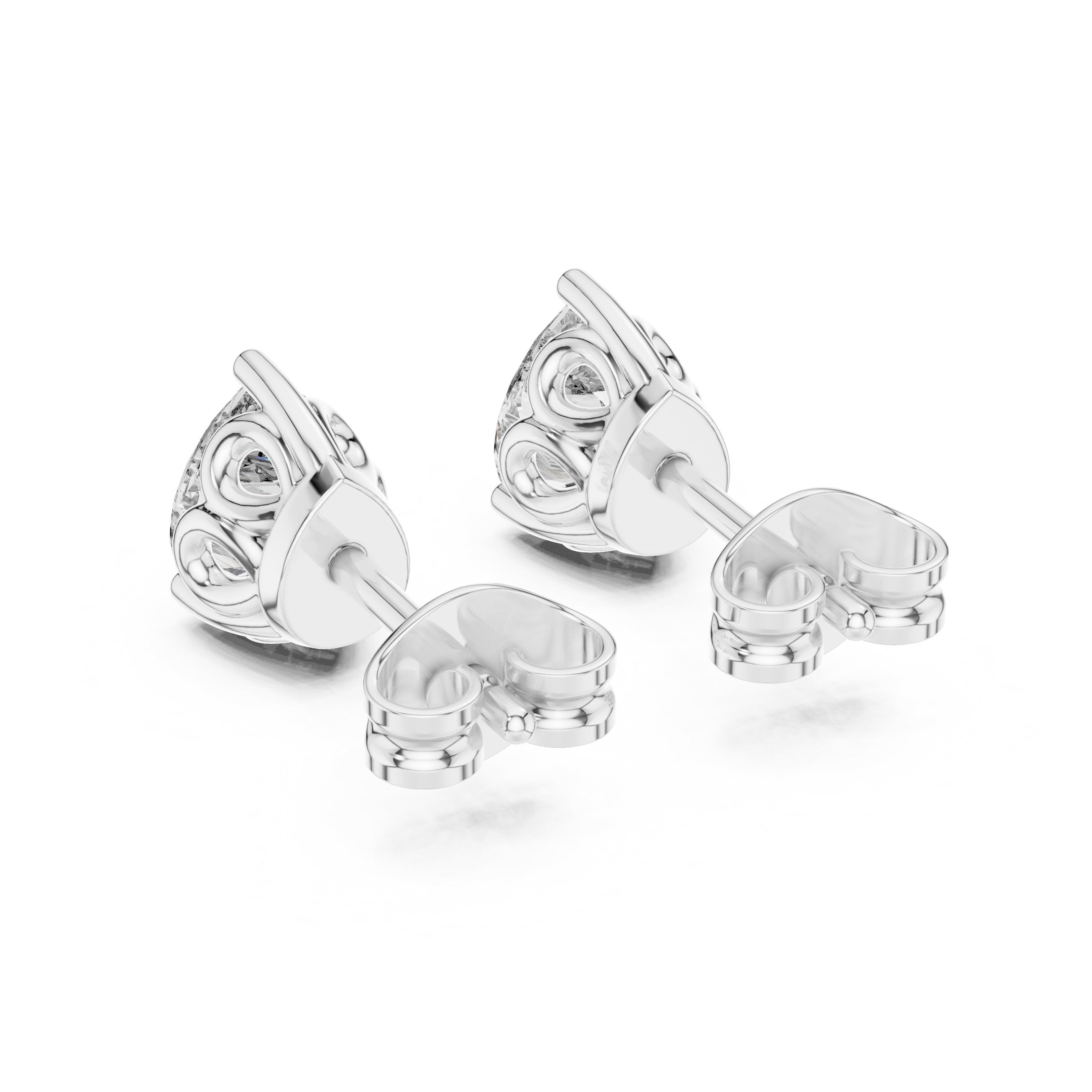 حلقان مسمارية ألماسية ثلاثية الشوكات على شكل قلب in White Gold - VYKA Diamonds