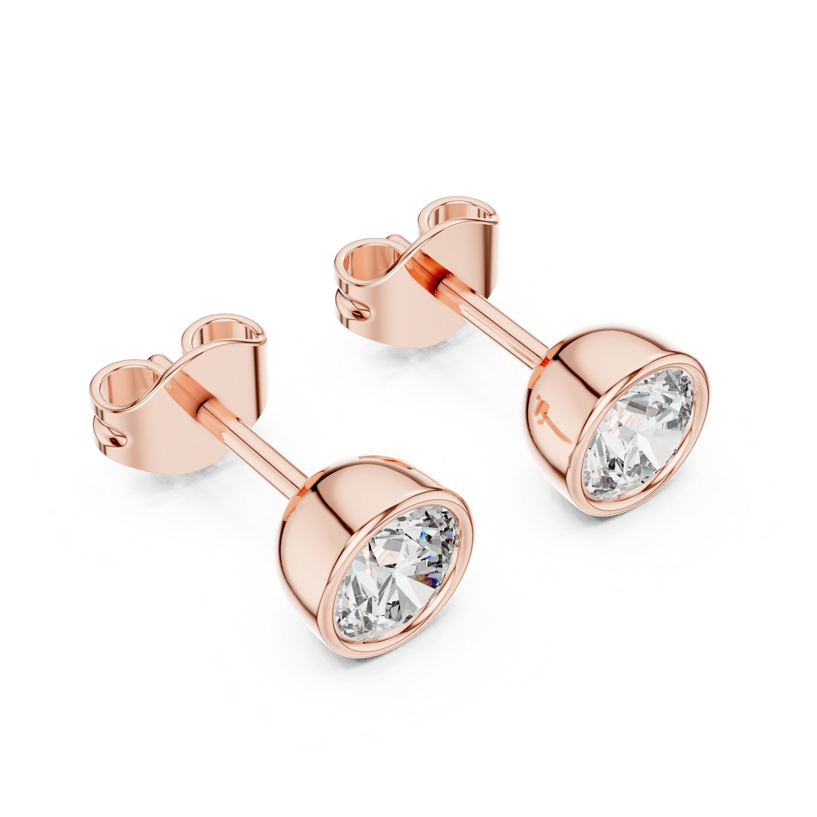 حلقان سوليتير ألماس مرصعة ذات إطار دائري in Rose Gold - VYKA Diamonds