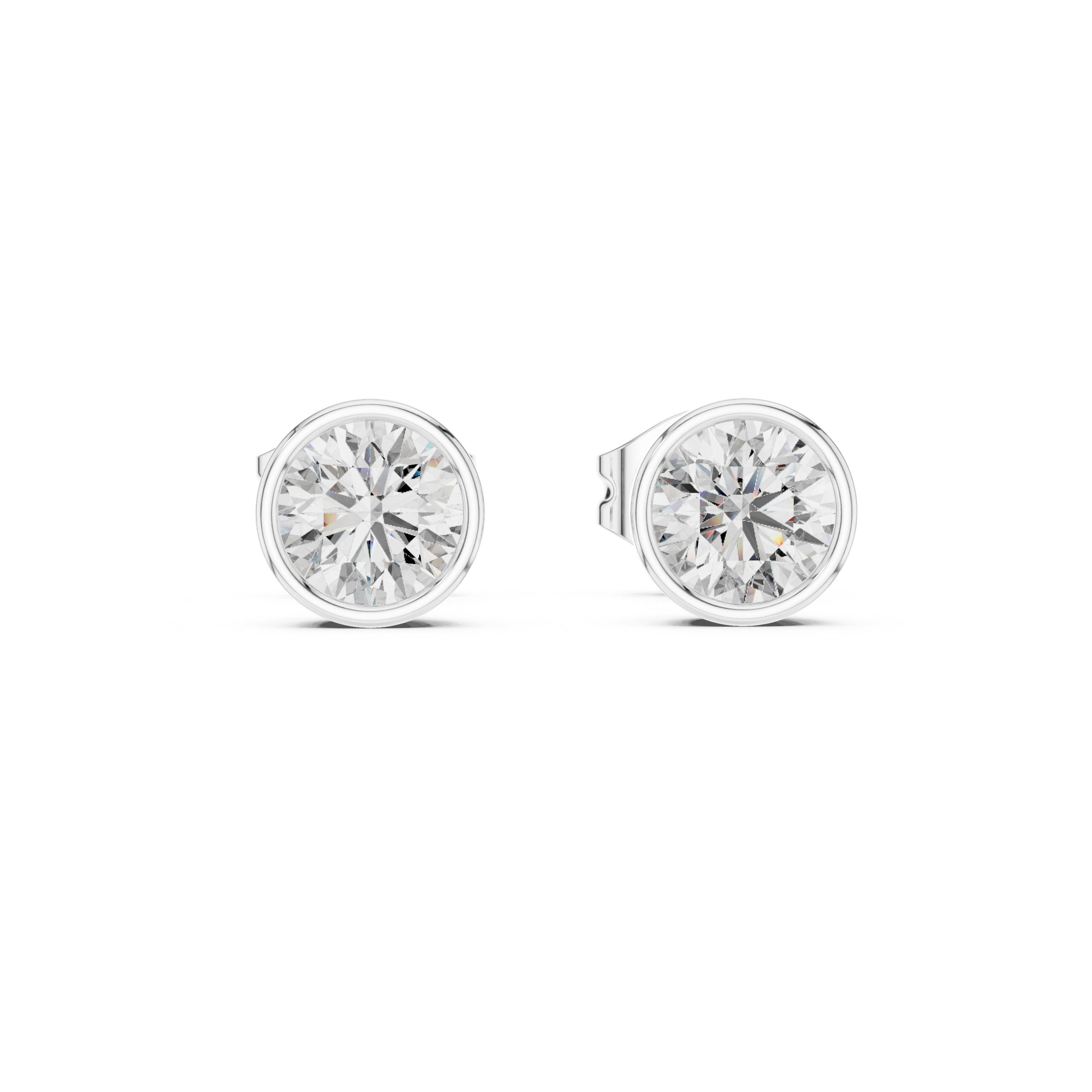 حلقان سوليتير ألماس مرصعة ذات إطار دائري in White Gold - VYKA Diamonds