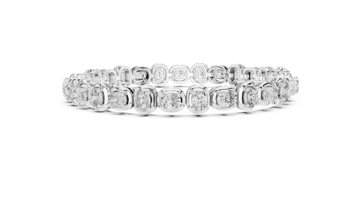 سوار تنس بألماس كوشن بإطارات محيطة in White Gold - VYKA Diamonds