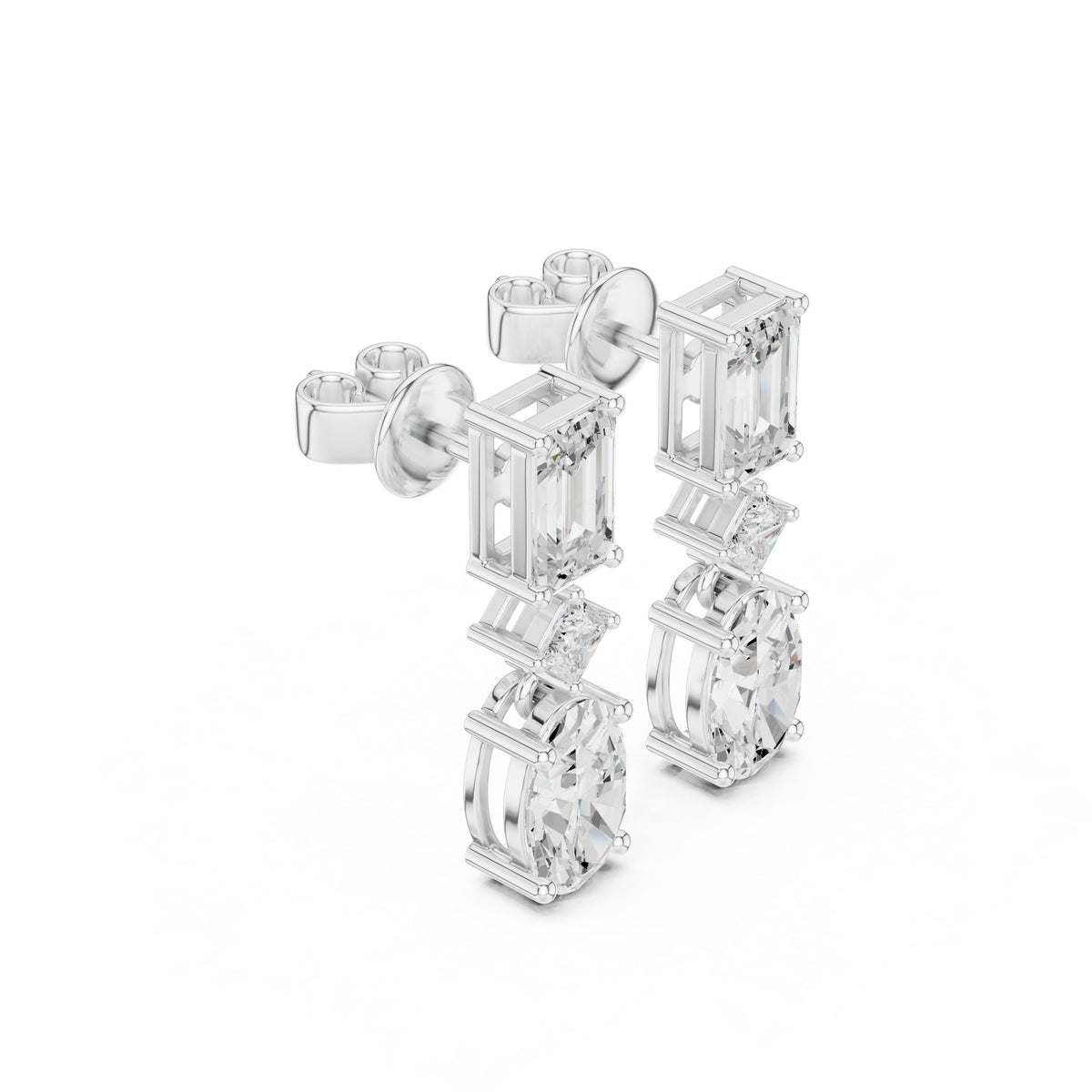 أقراط متدلّية بألماس إمرلد وبرنسيس وبيضاوي in White Gold - VYKA Diamonds