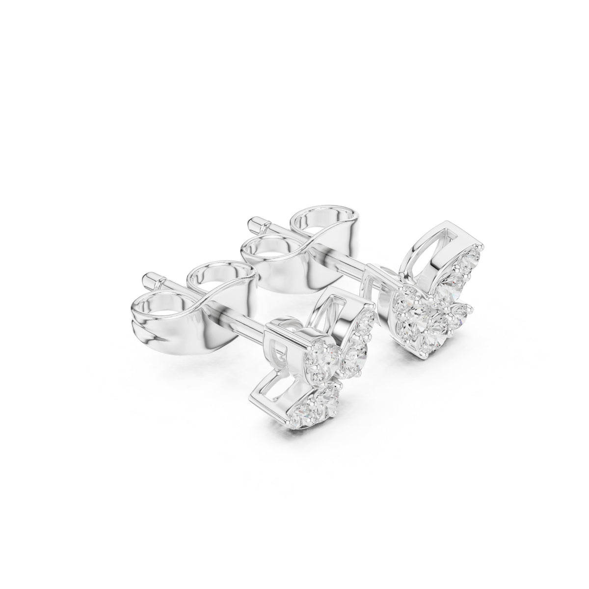 أقراط ألماس باڤيه على شكل فراشة in White Gold - VYKA Diamonds