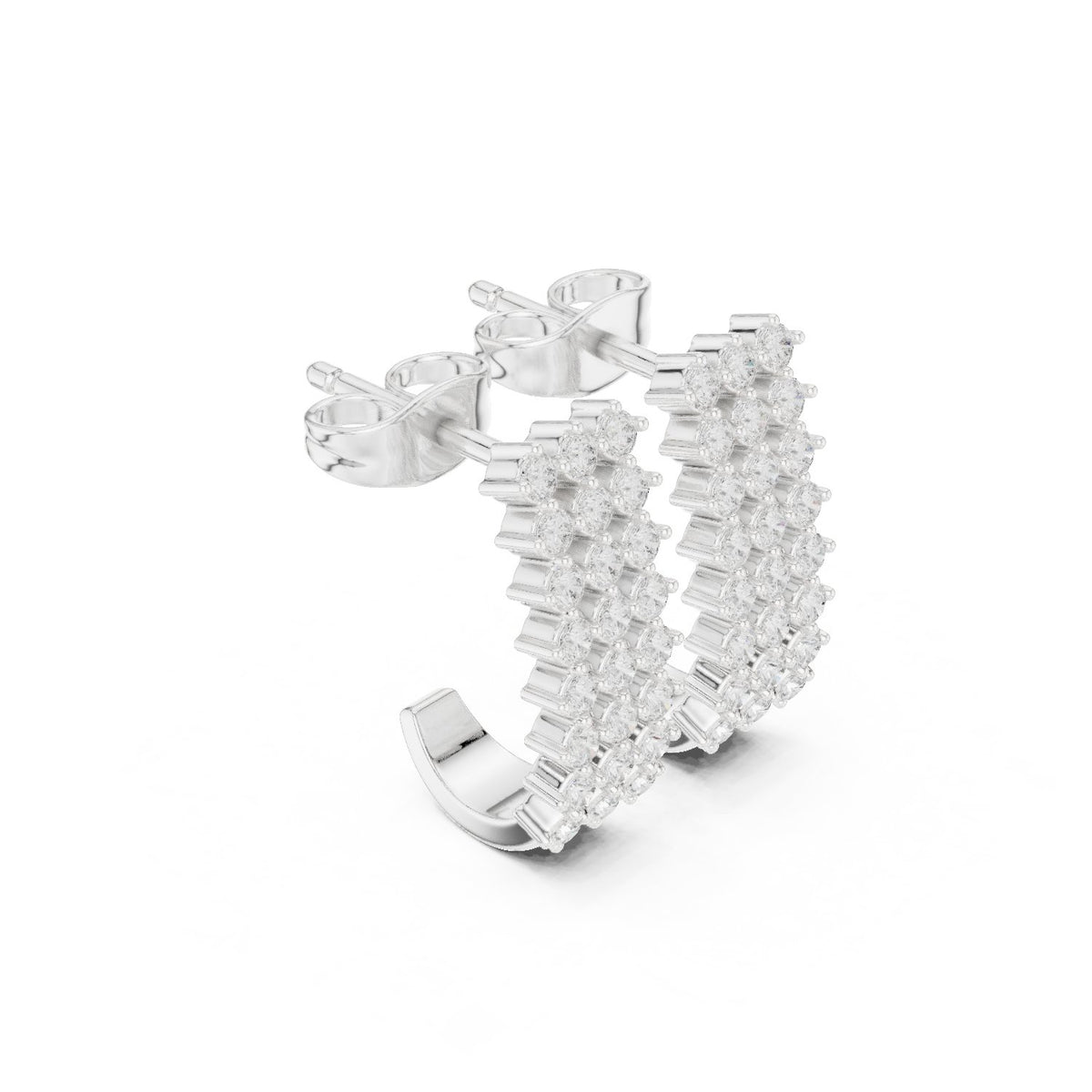 أقراط حلقية على شكل J بثلاثة صفوف من الباڤيه in White Gold - VYKA Diamonds