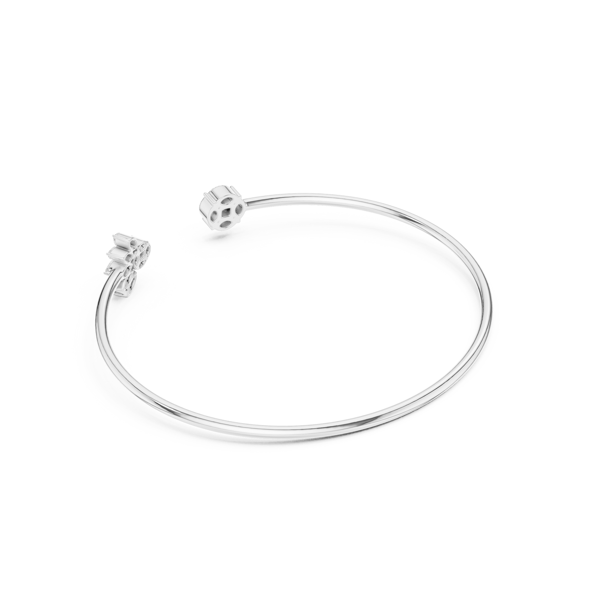 سوار صلب مفتوح بزهرة لوتس ماركيز وتجمّعات ألماس in White Gold - VYKA Diamonds