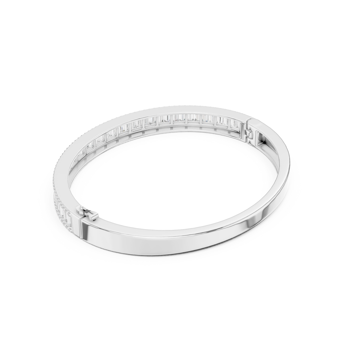سوار صلب بالألماس باڤيه وباغيت بترصيع القناة in White Gold - VYKA Diamonds