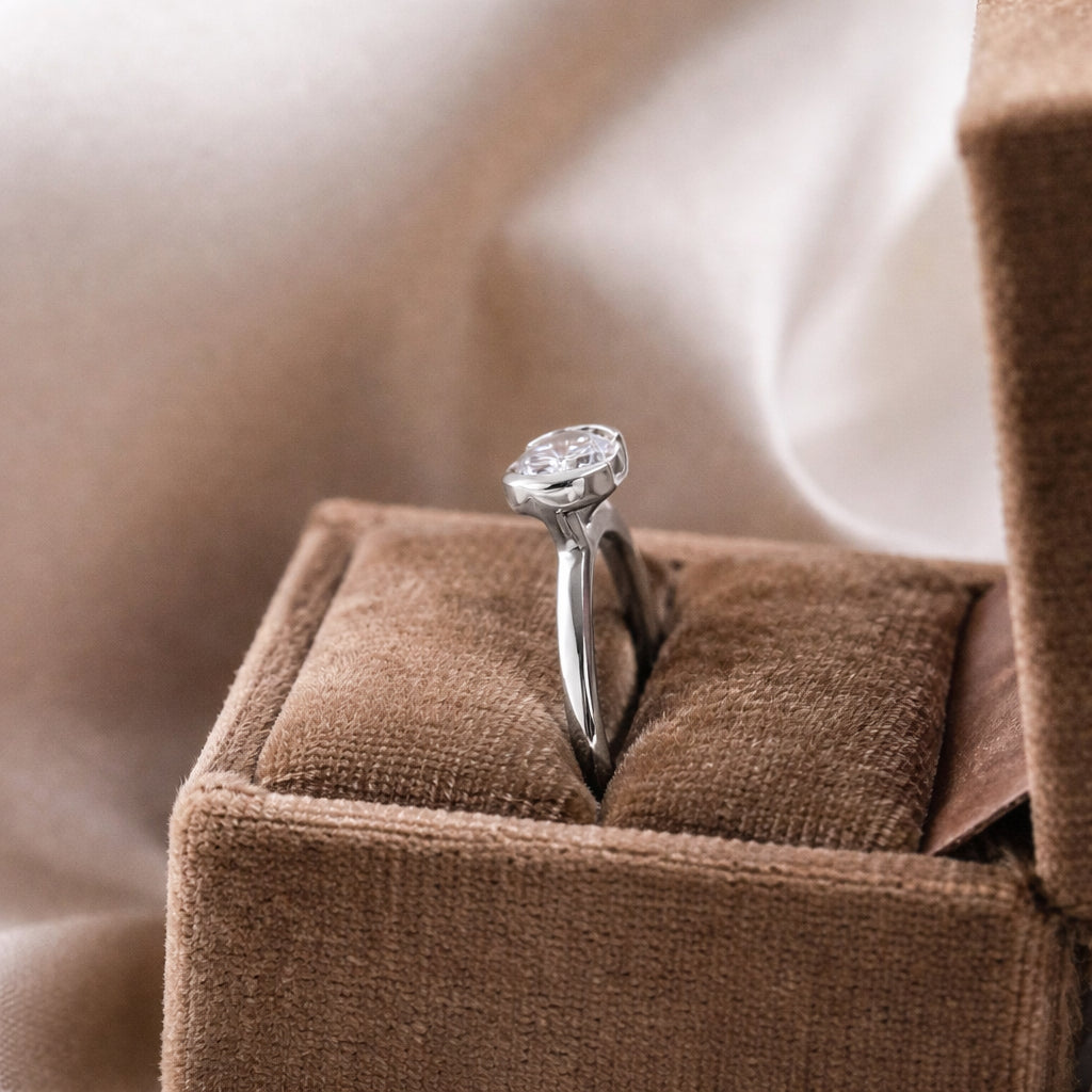 Solene Oval Ring - diamond engagement ring - VYKA Diamonds