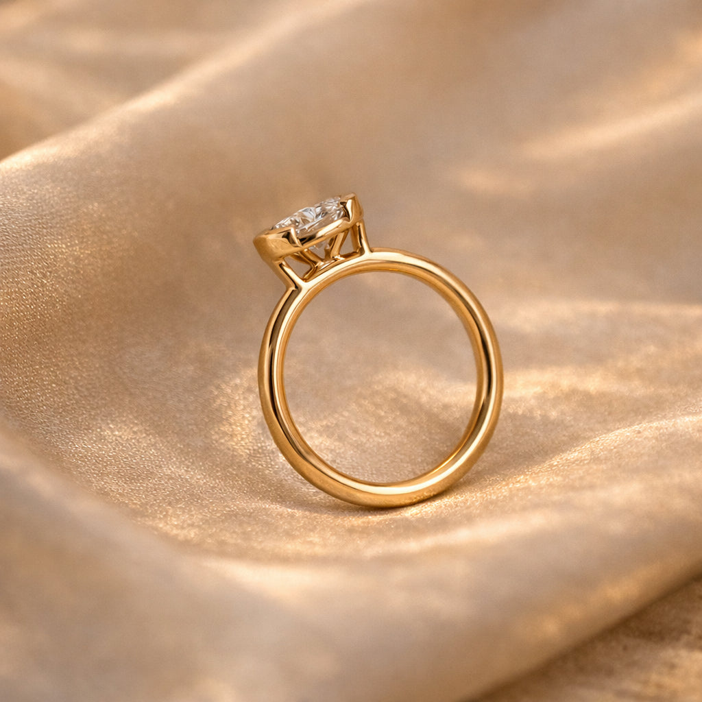 Solene Oval Ring - diamond engagement ring - VYKA Diamonds